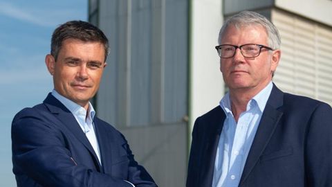 Ce virage va concerner « l’organisation des activités agricoles, les politiques commerciales, la stratégie d’investissement, la digitalisation, l’innovation agronomique », énumère Jean-François Loiseau, président d’Axéréal (à dr.), au côté de Paul-Yves L’Anthoën, DG.